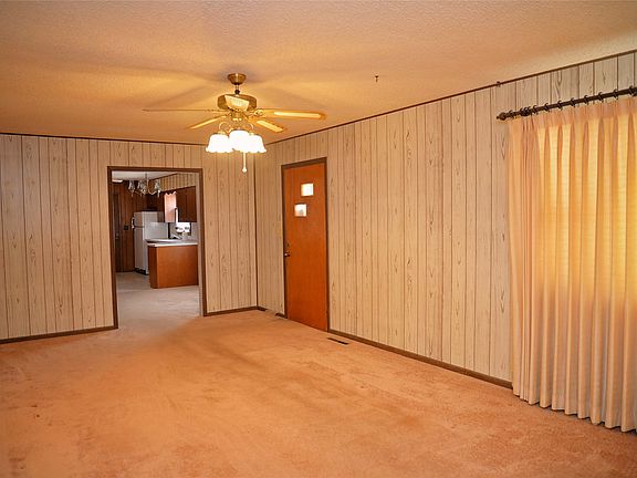 4th image of 202 W Olive St