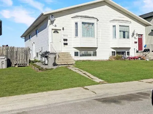 9702 126th Ave, Grande Prairie, AB T8V 5Z1