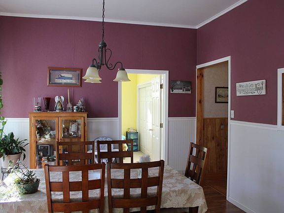 5th image of 603 N Edwardsville St
