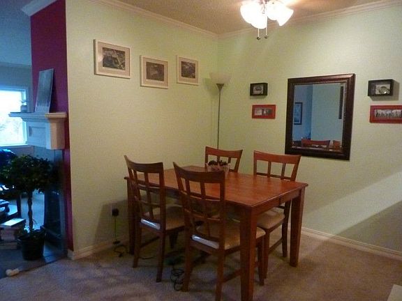 Perfect sized dining area... opens to living room and kitchen.