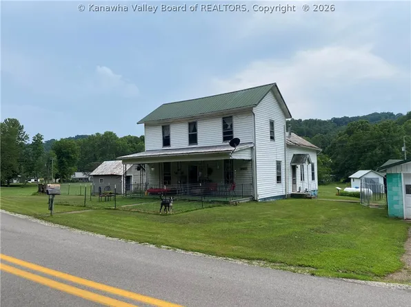 3331 Liverpool Rd, Le Roy, WV 25252