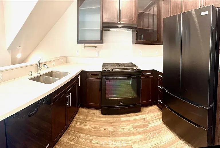 14121 W Oak Ln — Photo 9