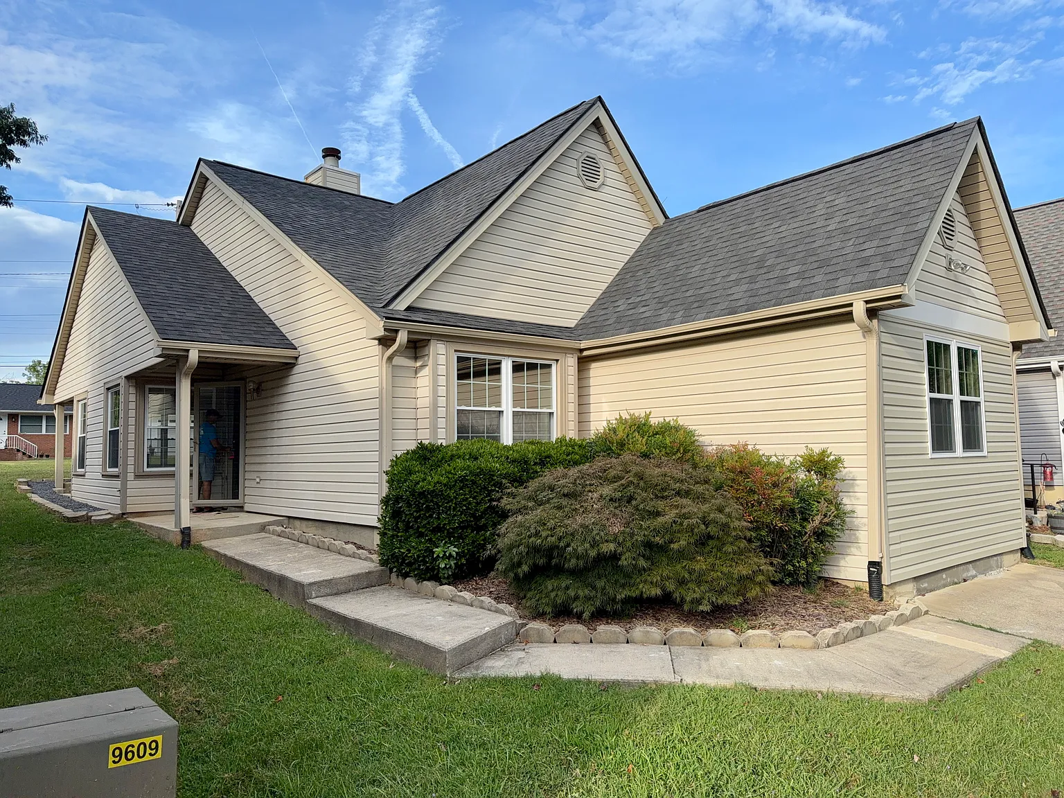 3 bed, 1186 sqft, $1,850 — Photo 3
