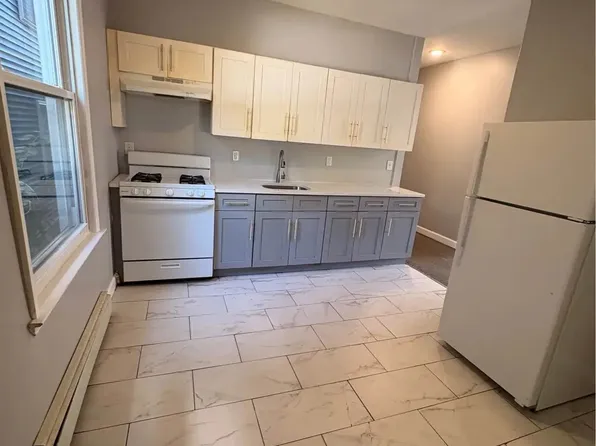 905 S 16th St, Newark, NJ