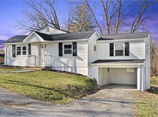 1286 Wickerham Dr, Monongahela, PA