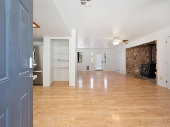 5461 Rainier Dr, Garden Valley, CA 95633
