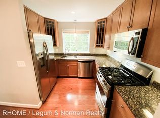 4149 S Four Mile Run Dr UNIT 202, Arlington, VA 22204