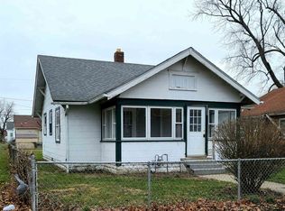 1216 E 8th St, Muncie, IN 47302