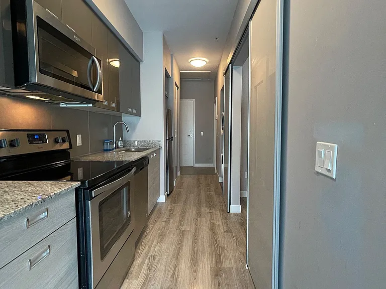 250 Albert St #102 — Photo 9