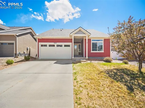 9225 Castle Oaks Dr, Fountain, CO 80817