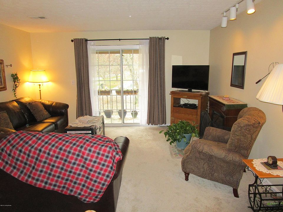 1st image of 405 Logsdon Ct