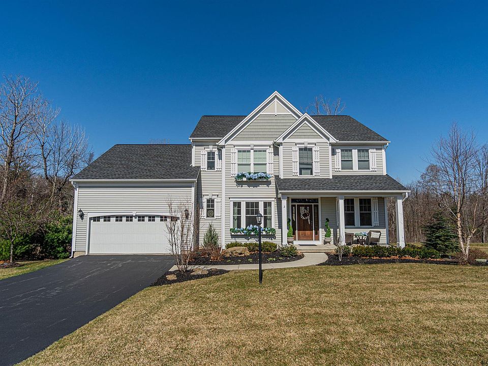 1st image of 2 Stuart Dr