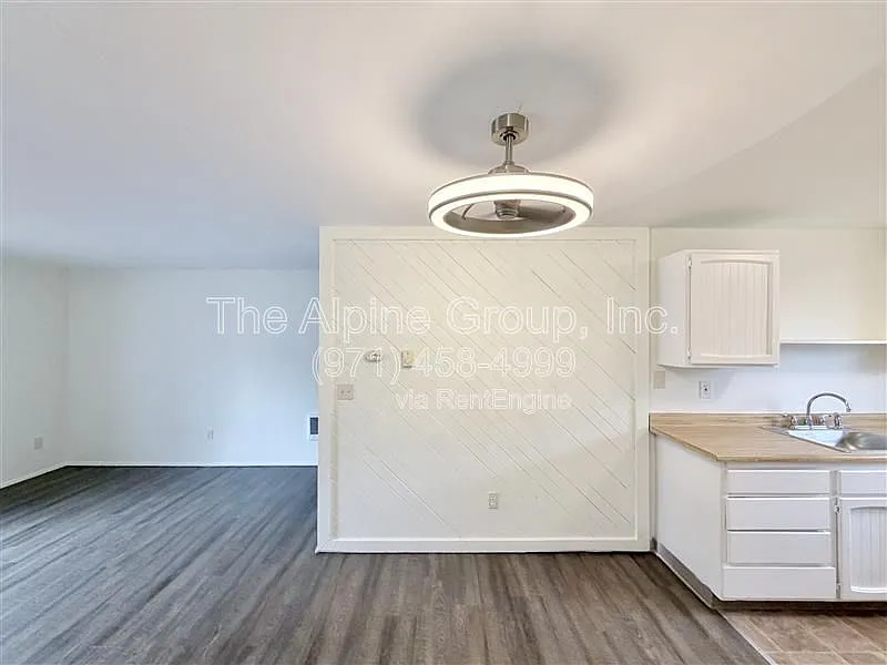 2 bed, 1.0 bath, 810 sqft, $1,399 — Photo 4