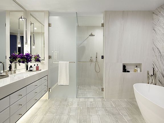 5th image of 200 Amsterdam Ave APT 16A