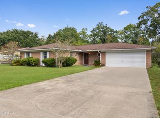 1030 Del Norte Cir, Pascagoula, MS 39581