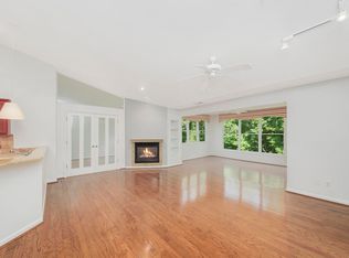 2224 Parkview Ave, Kalamazoo, MI 49008