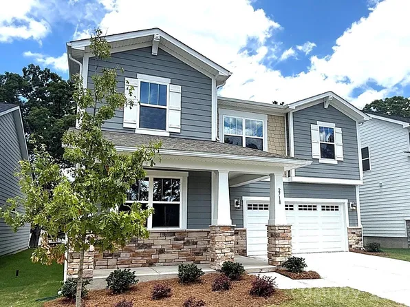 2718 Phoenix Ct, Gastonia, NC 28052
