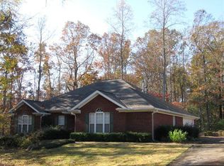 20 Ridgeway Dr, Cataula, GA 31804