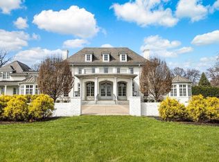 4181 Kenny Rd, Columbus, OH 43220