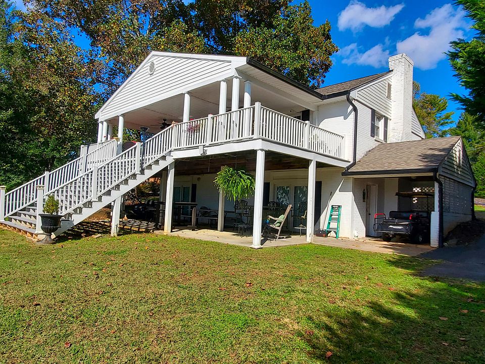 1st image of 431 Surrey Dr