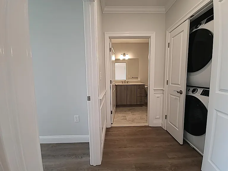 320 Middlesex Ave #B303 — Photo 8