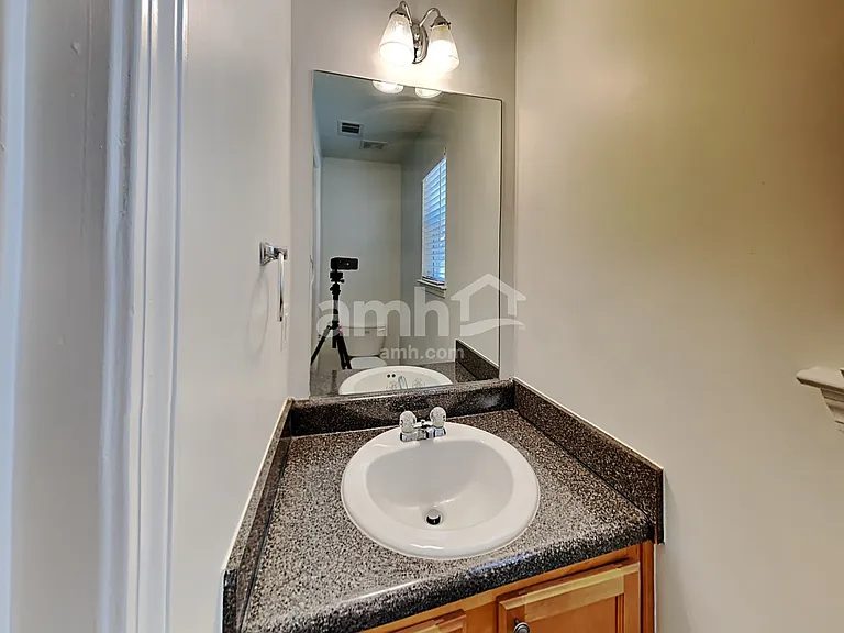 227 Penny Ln — Photo 10