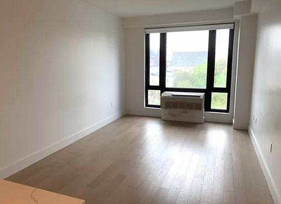 4th image of 569 4th Ave #3F