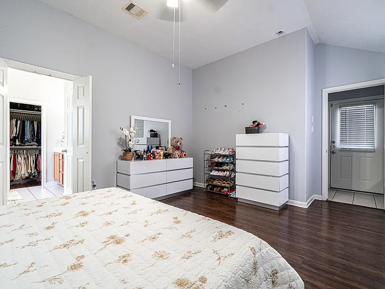 10306 Gerlach St — Photo 9