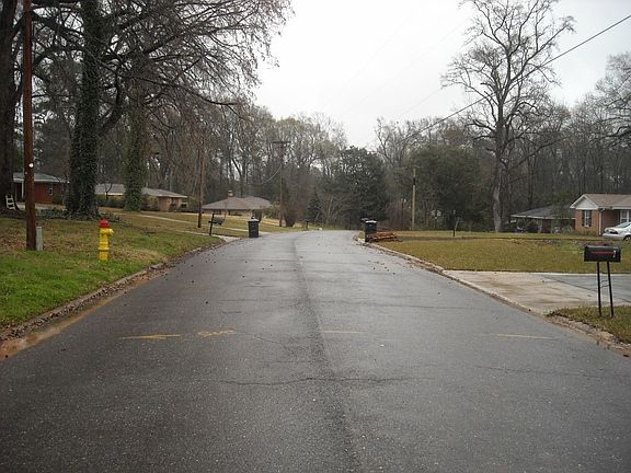 5th image of 725 Livingston Ave