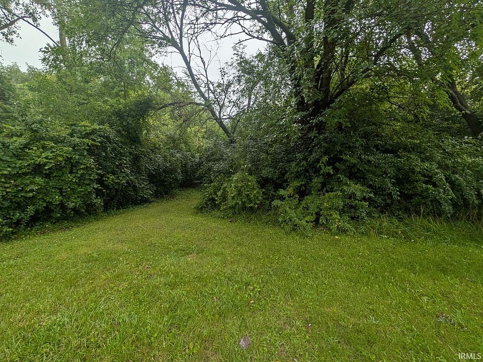 1st image of Oak Ridge Dr