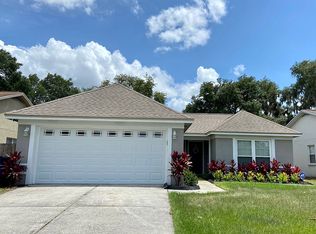 1121 Hardwood Dr, Valrico, FL 33596