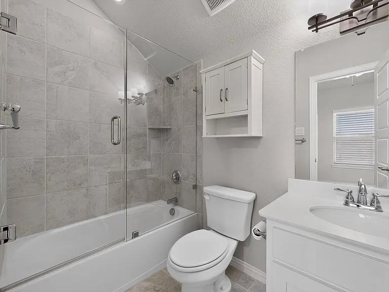 8261 Kentland Dr — Photo 18