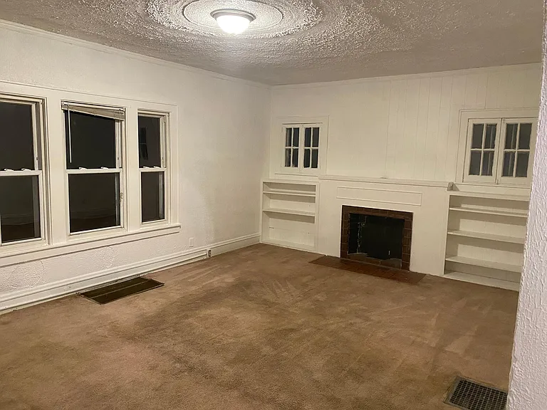 214 Atcheson Ave — Photo 2