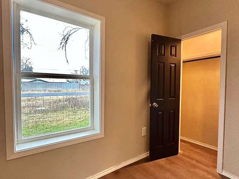 1320 Orient St — Photo 14