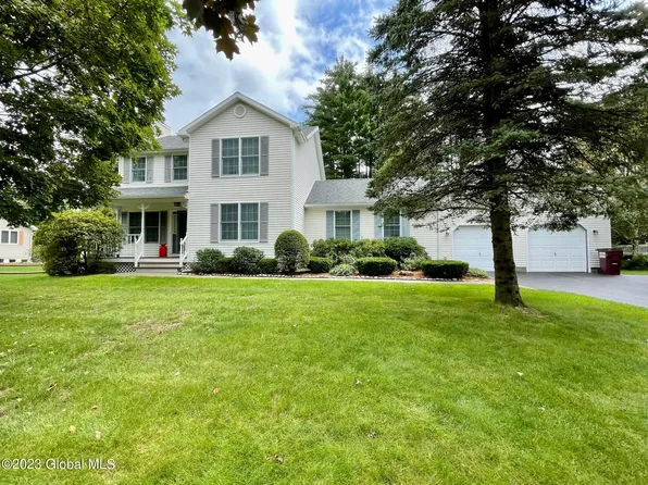 32 Ferriss Drive, Queensbury, NY 12804