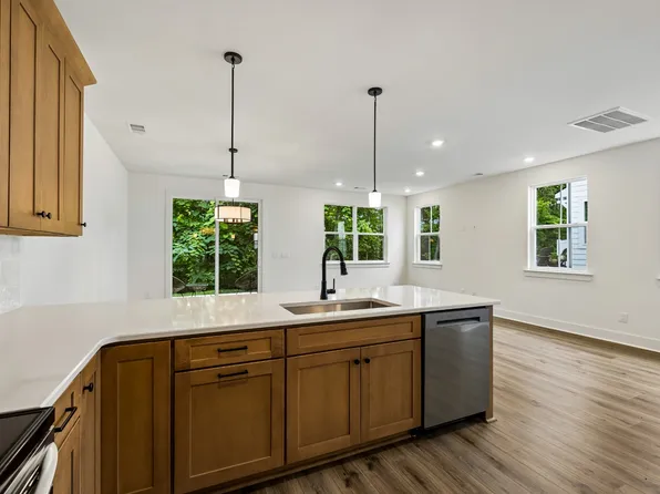 6034 Mill Tree Ct, Nashville, TN 37221