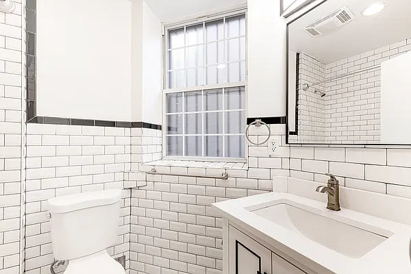 Rented by REAL New York | media 6