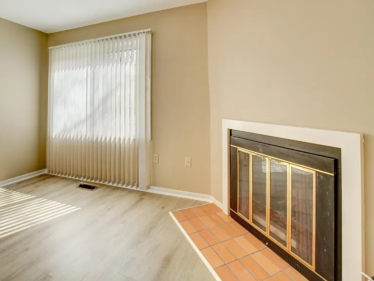 165 Pheasant Ln — Photo 24