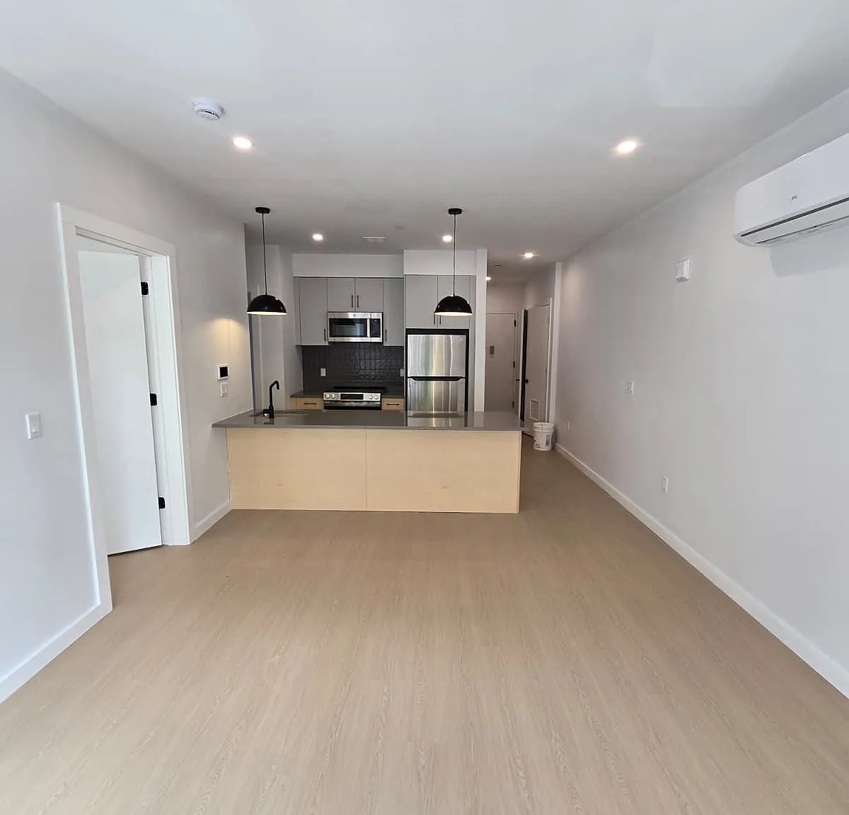 2 bed, $2,700 — Photo 4