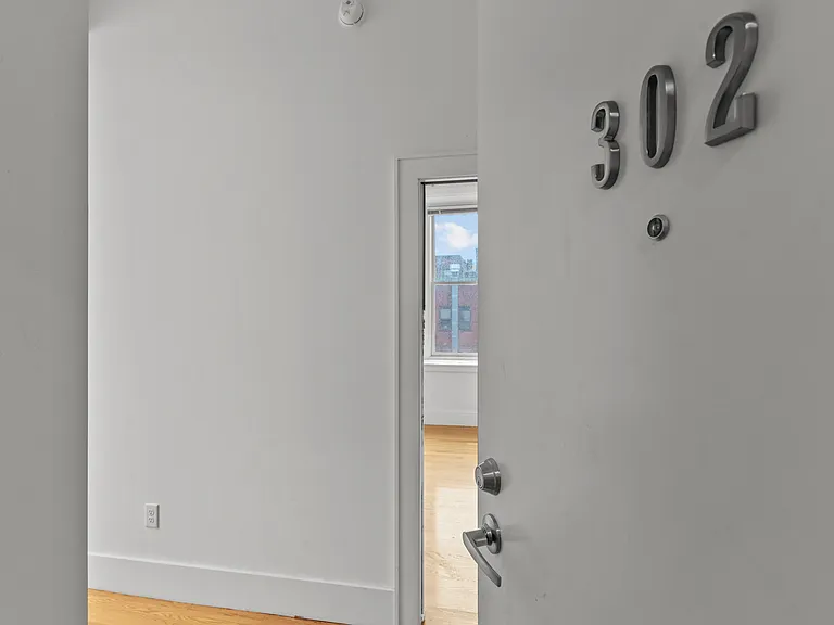133 Mathewson St #302 — Photo 6