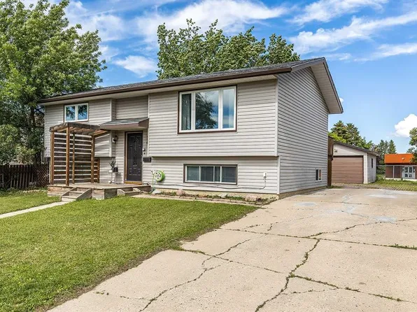 516 Sissons Cres SE, Medicine Hat, AB T1B 2J9