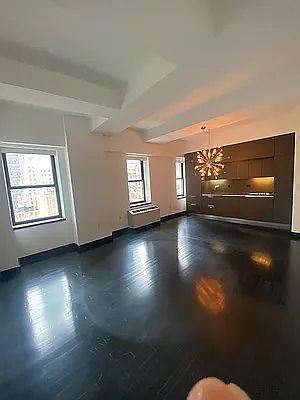 3rd image of 20 Pine St APT 2014