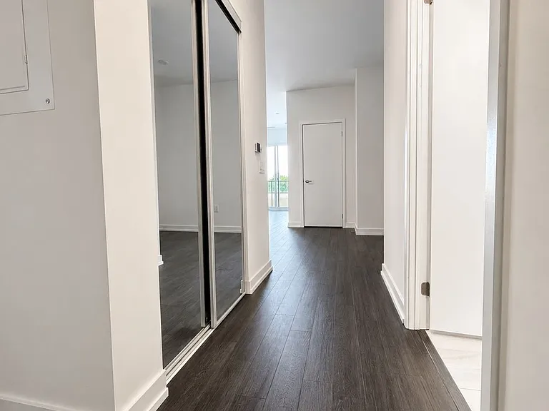 4010 Eglinton Ave W #427 — Photo 8