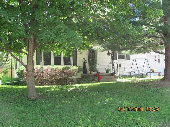 2nd image of 215 W Mary Ave
