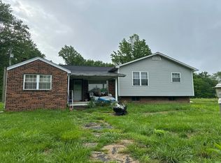 2190 Highway 490, East Bernstadt, KY 40729