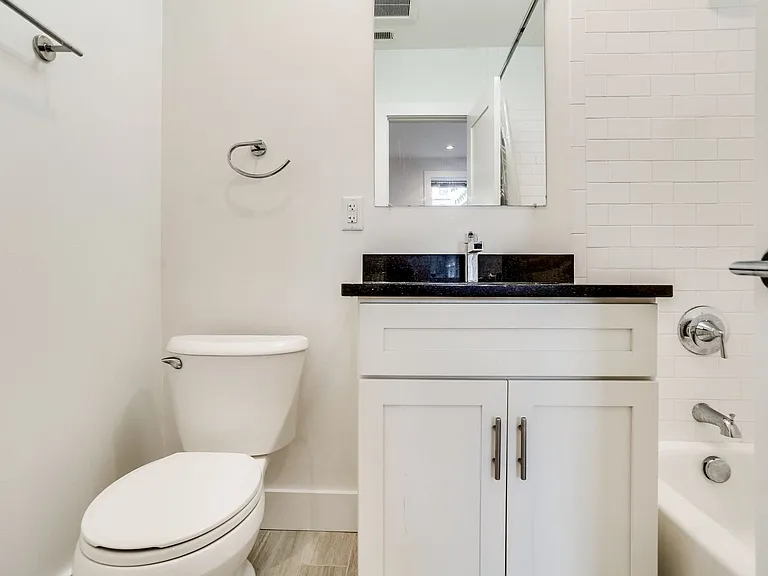 727 Quebec Pl NW — Photo 14