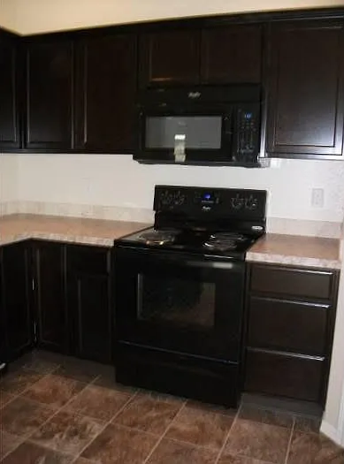 11415 Willamette Way — Photo 6