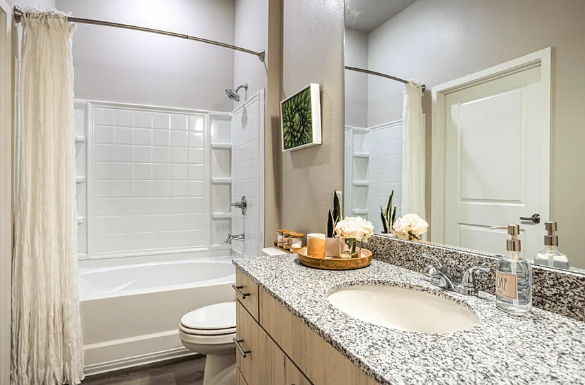 Azure Apartments — Photo 3