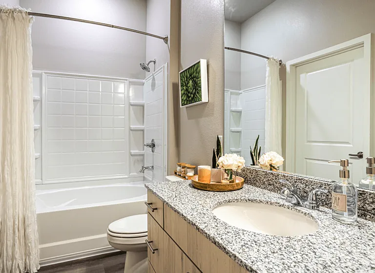 Azure Apartments — Photo 3