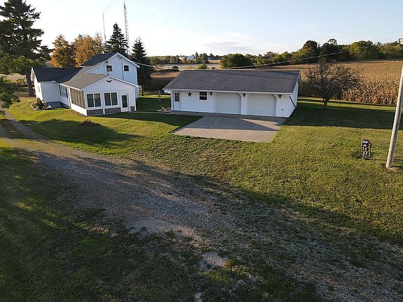 3rd image of 4980 Gilmore Rd